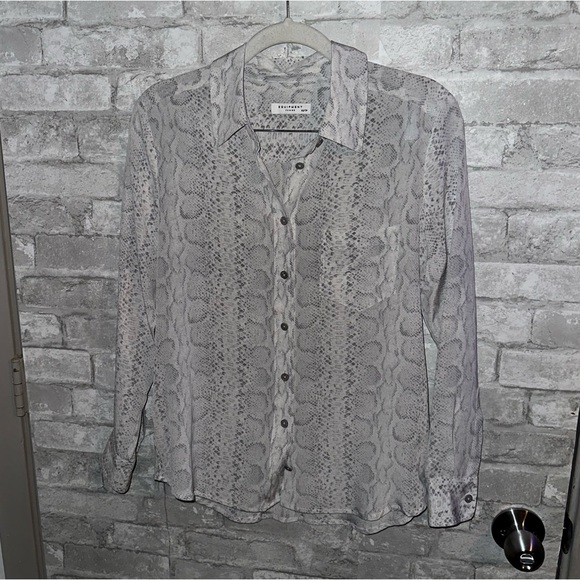Equipment snake print button down shirt sz XS #B0 - Picture 1 of 4